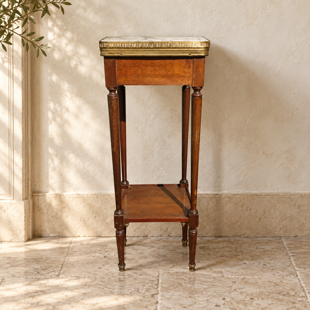 Table d’appoint Louis XVI en acajou, marbre et laiton – vers 1900