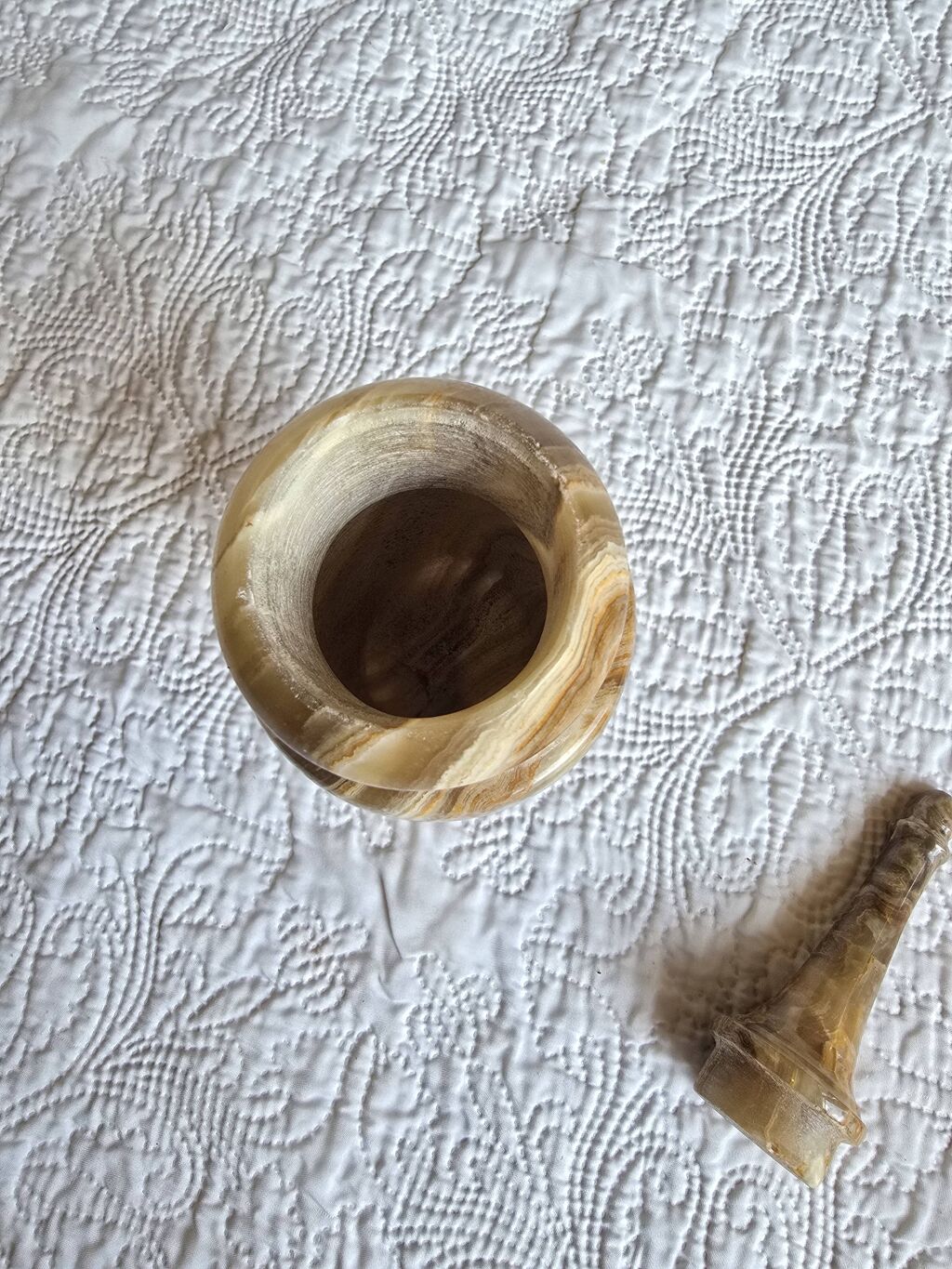 Vase couvert vintage en onyx marbre veiné, années 60-80