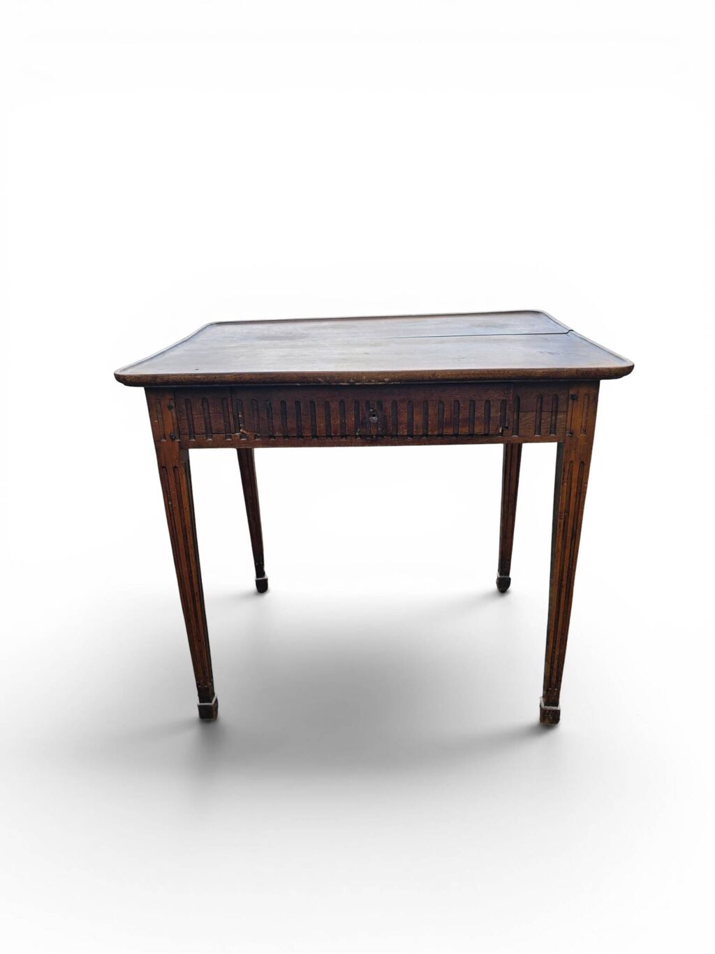 Table à jeux ancienne style Louis XVI en bois patiné