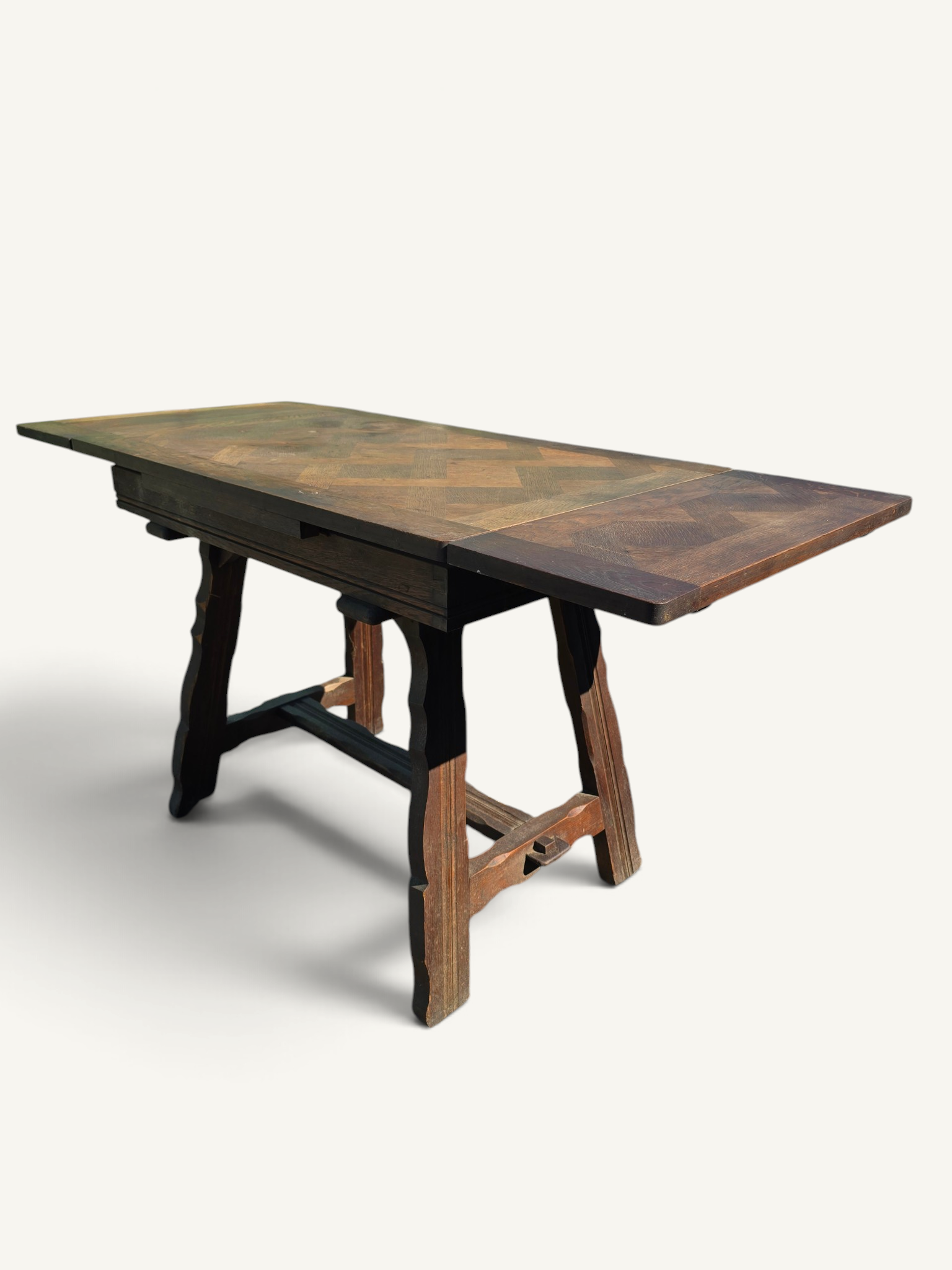 Table de repas rustique en chêne parqueté avec deux rallonges