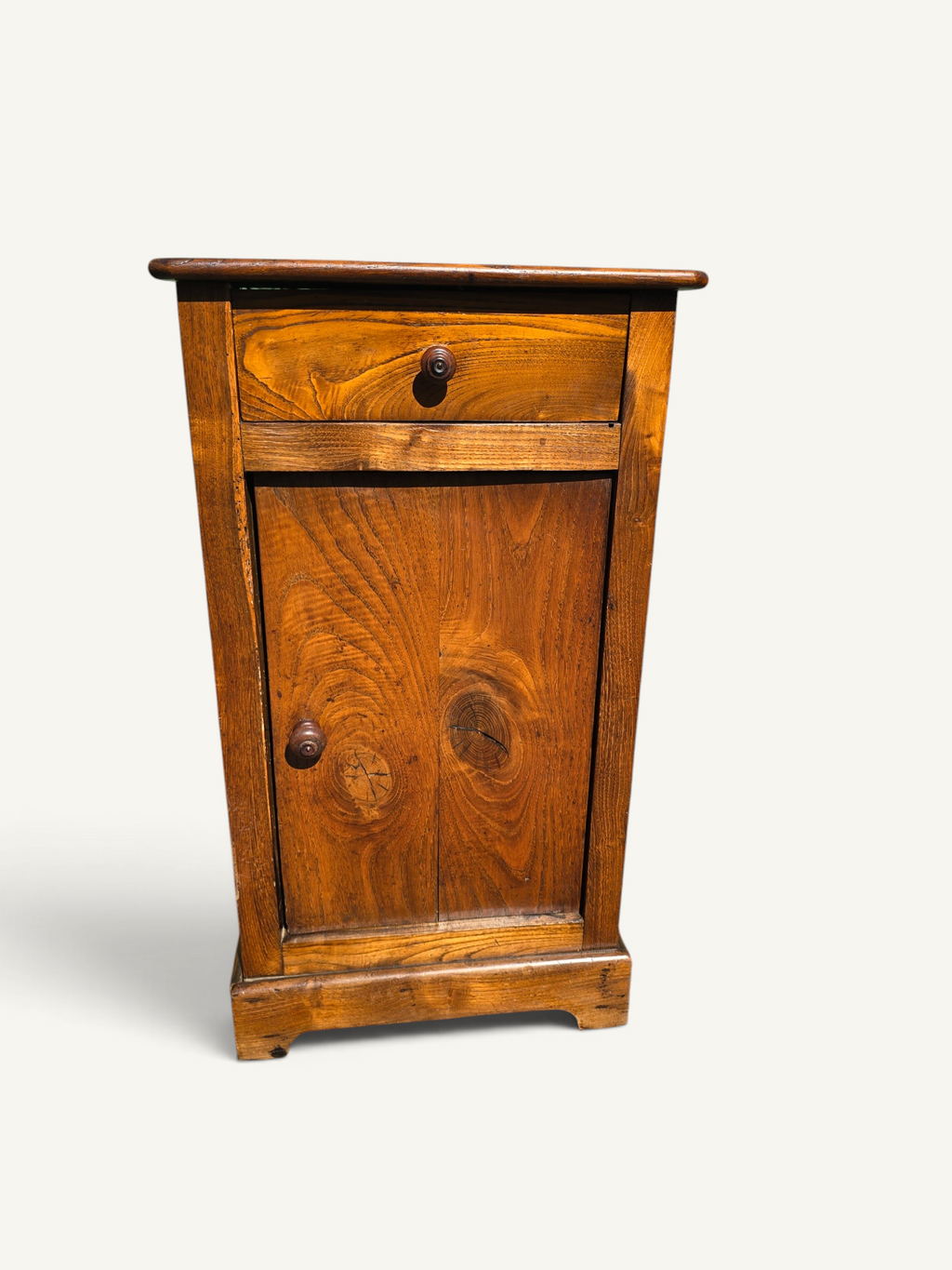 Petit meuble de chevet rustique ancien en bois massif