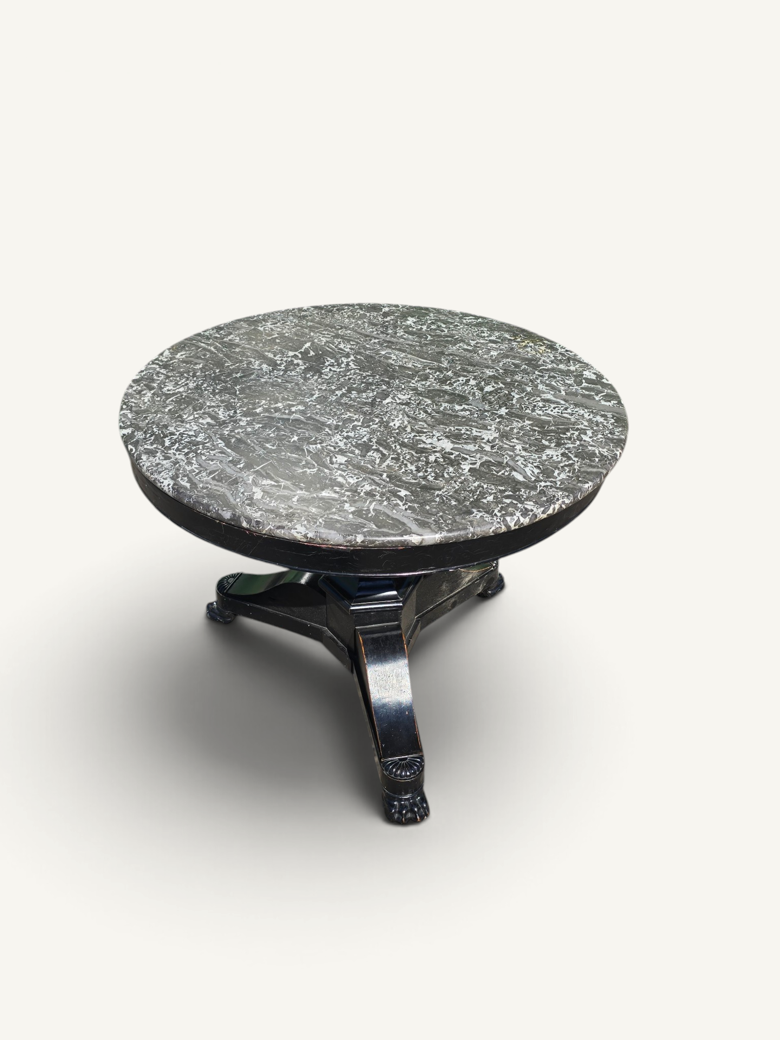 Guéridon Empire en bois noirci et marbre gris – table ronde ancienne