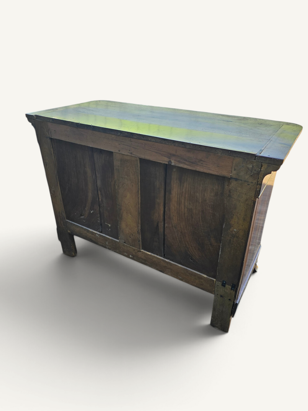 Commode Louis-Philippe ancienne en bois blond à quatre tiroirs