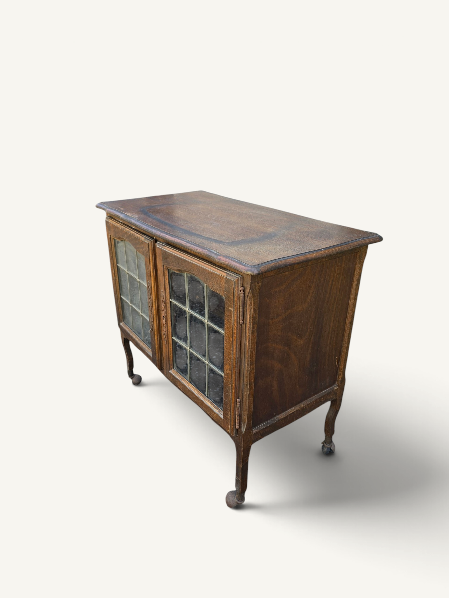 Petit buffet vitré Art nouveau en chêne et verre plombé