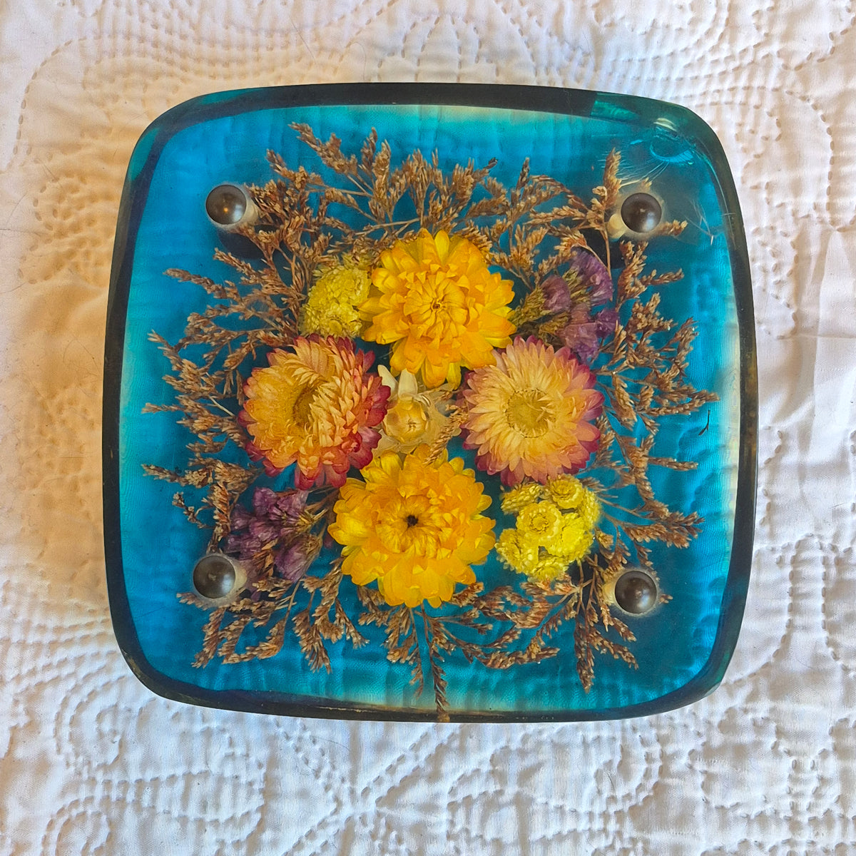Dessous-de-plat vintage résine bleue et fleurs séchées – 17,5 cm
