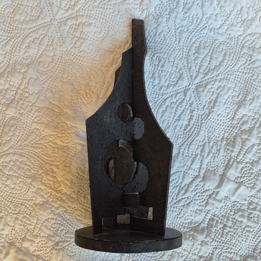 Sculpture abstraite en métal noir – Style brutaliste – 39 cm