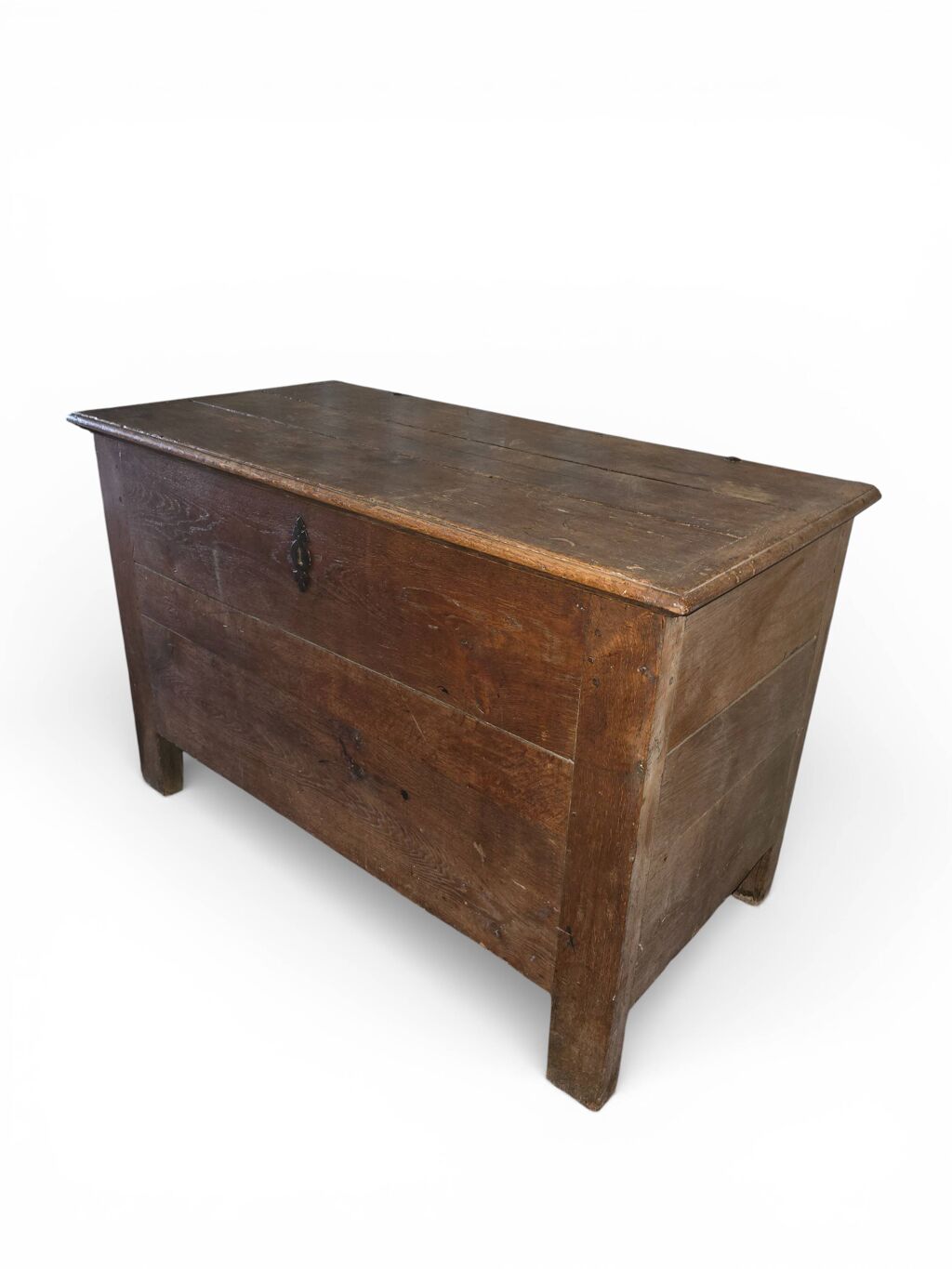 Maie/coffre ancien en bois massif – patine authentique, couvercle ouvrant