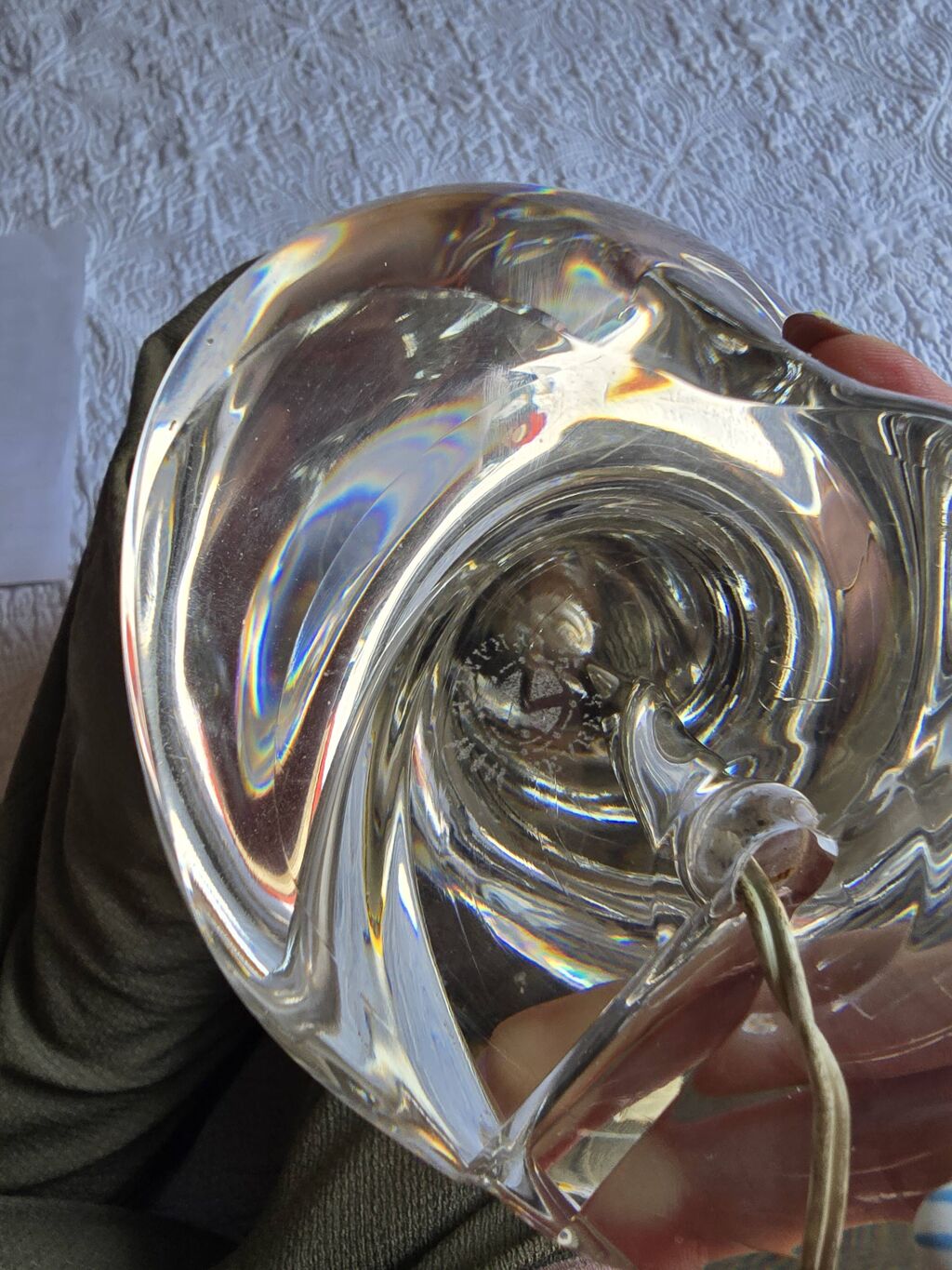Pied de lampe vintage en cristal de Sèvres torsadé années 60-70