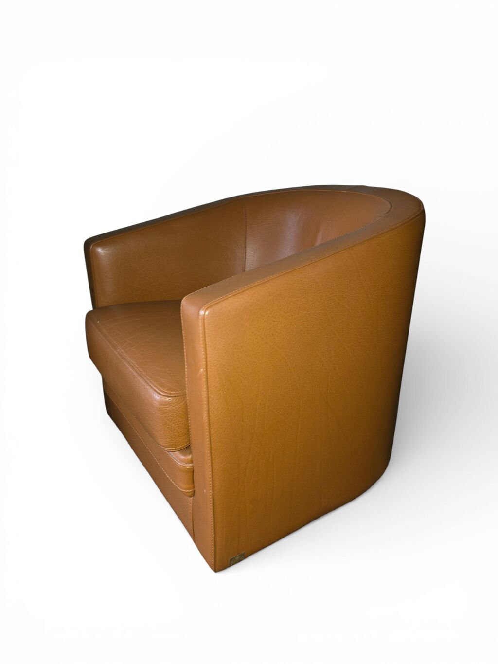 Fauteuil club Bournas Paris en cuir coloris camel