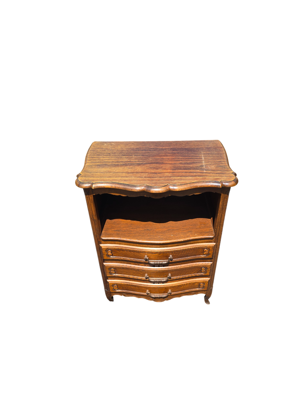 Petit meuble de chevet Louis XV en chêne – niche et 3 tiroirs