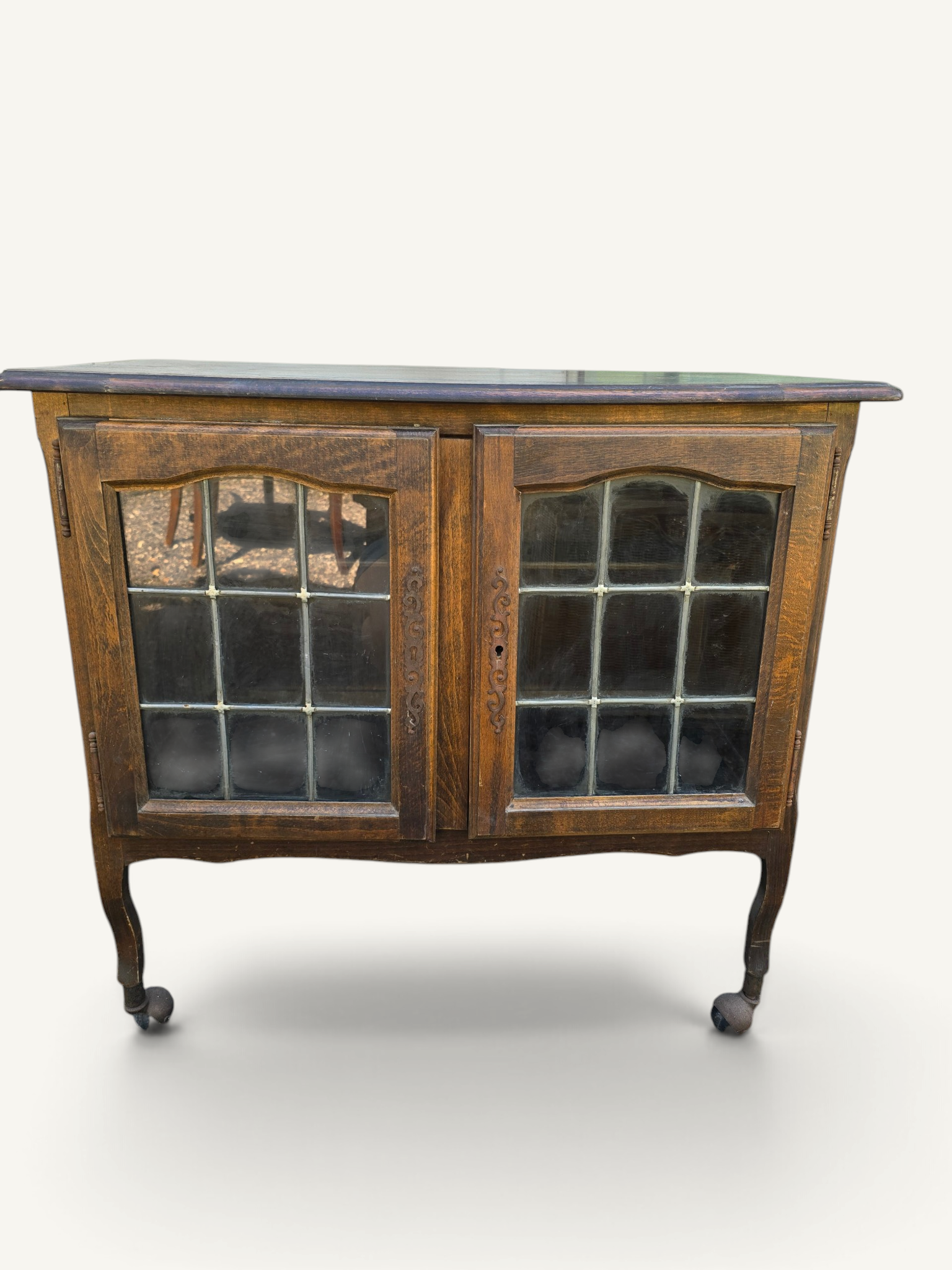 Petit buffet vitré Art nouveau en chêne et verre plombé