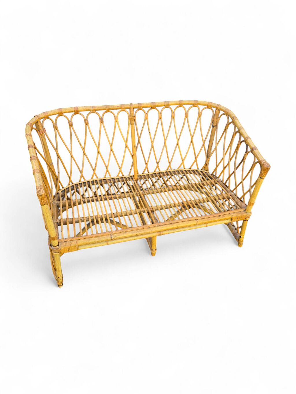 Canapé et table d'appoint vintage en rotin