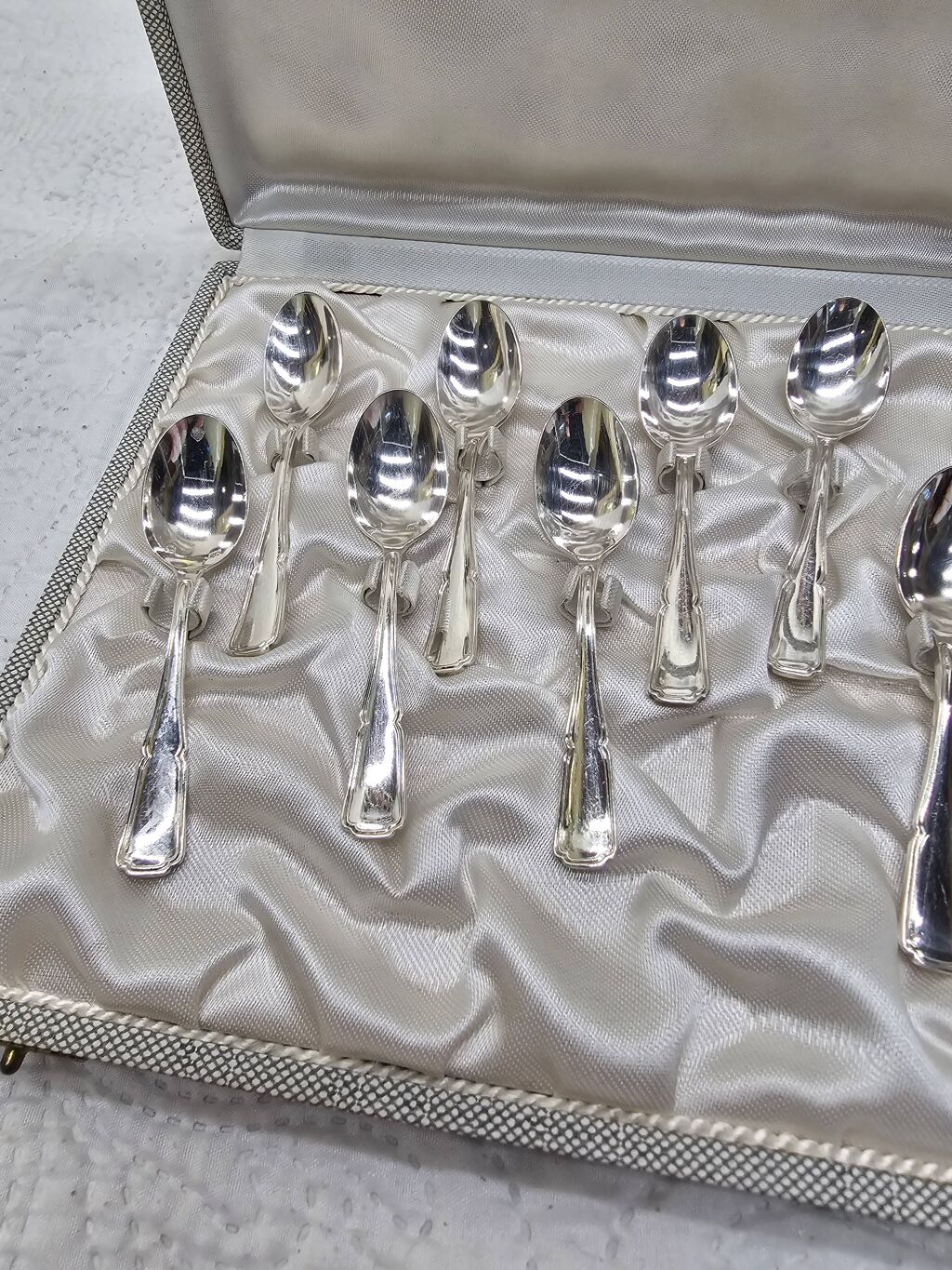 Ménagère 12 cuillères à café en métal argenté