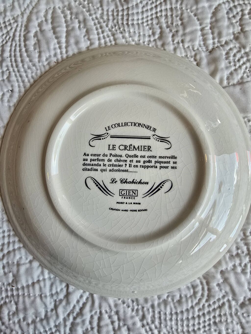 Lot de 12 assiettes Gien “Les Aventures du Fermier” – Fromages &amp; ferme