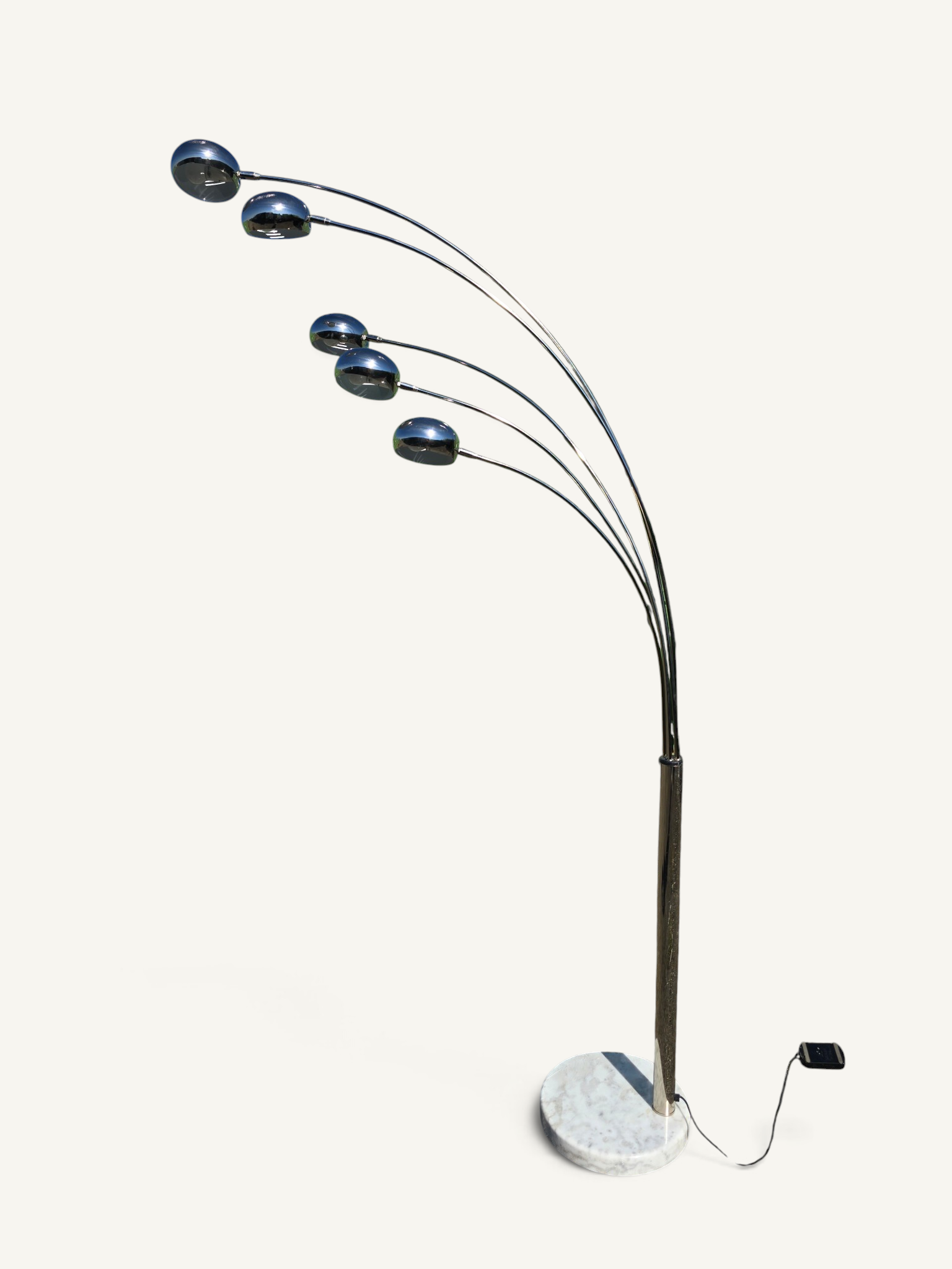 Lampadaire vintage à cinq bras chromés et socle en marbre
