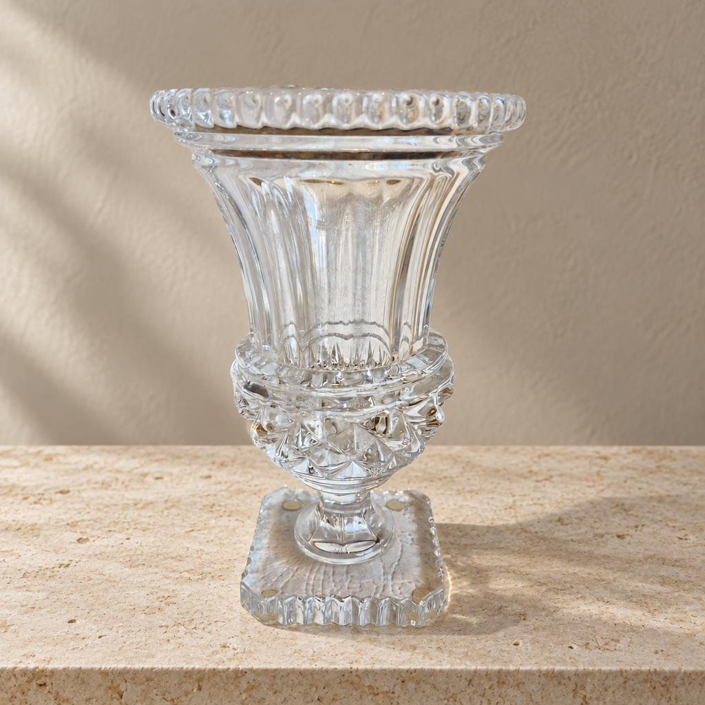 Vase en cristal signé Art Vannes France – Forme Médicis – 28 cm