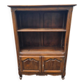Bibliothèque ancienne de style Louis XV en chêne patiné