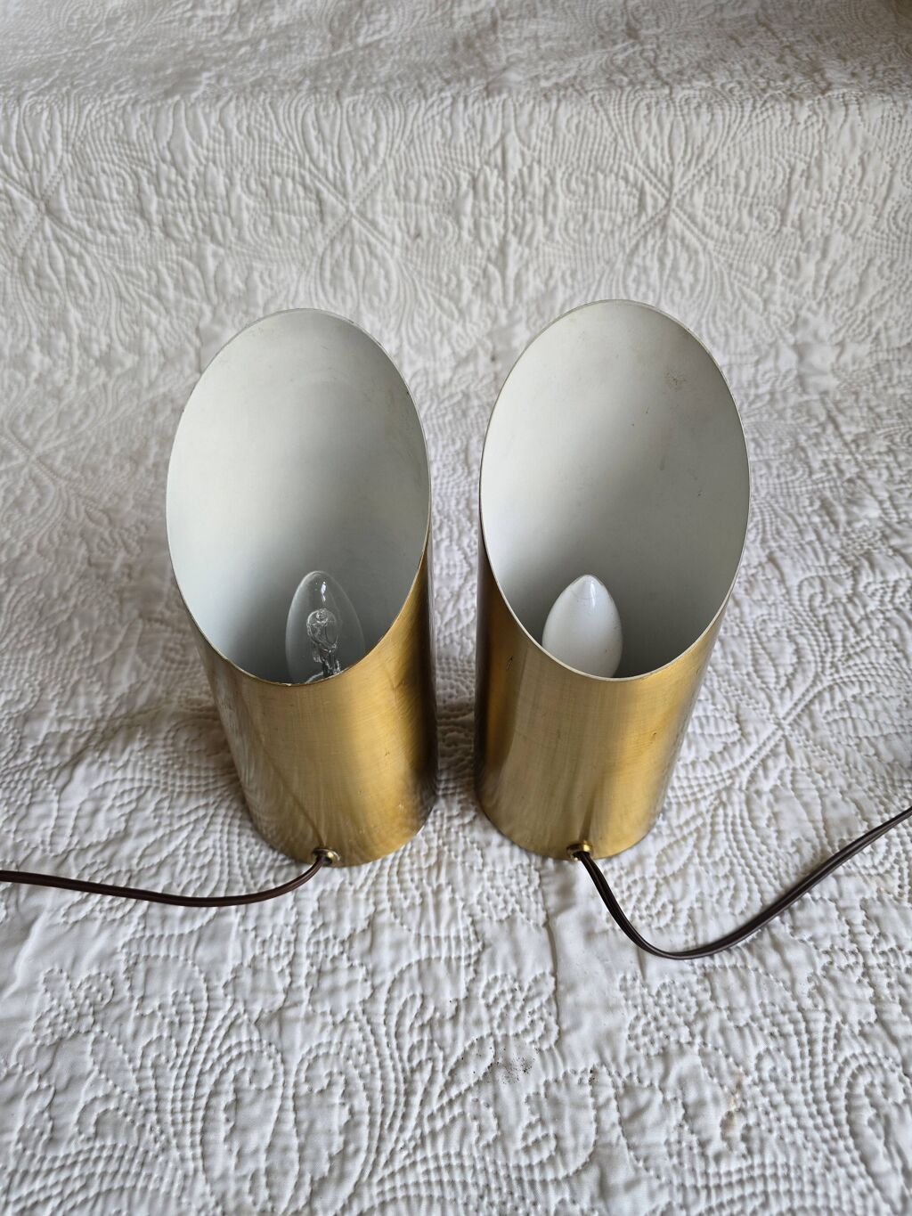 Paire de lampes signées Jean Perzel – cylindriques à ouverture oblique