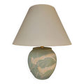 Lampe à poser vert mat et oiseaux en relief