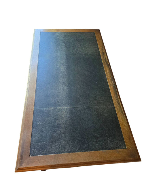 Bureau plat ancien en chêne et cuir noir, style Louis-Philippe