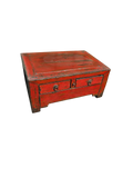 Coffre bas chinois ancien en bois laqué rouge patiné