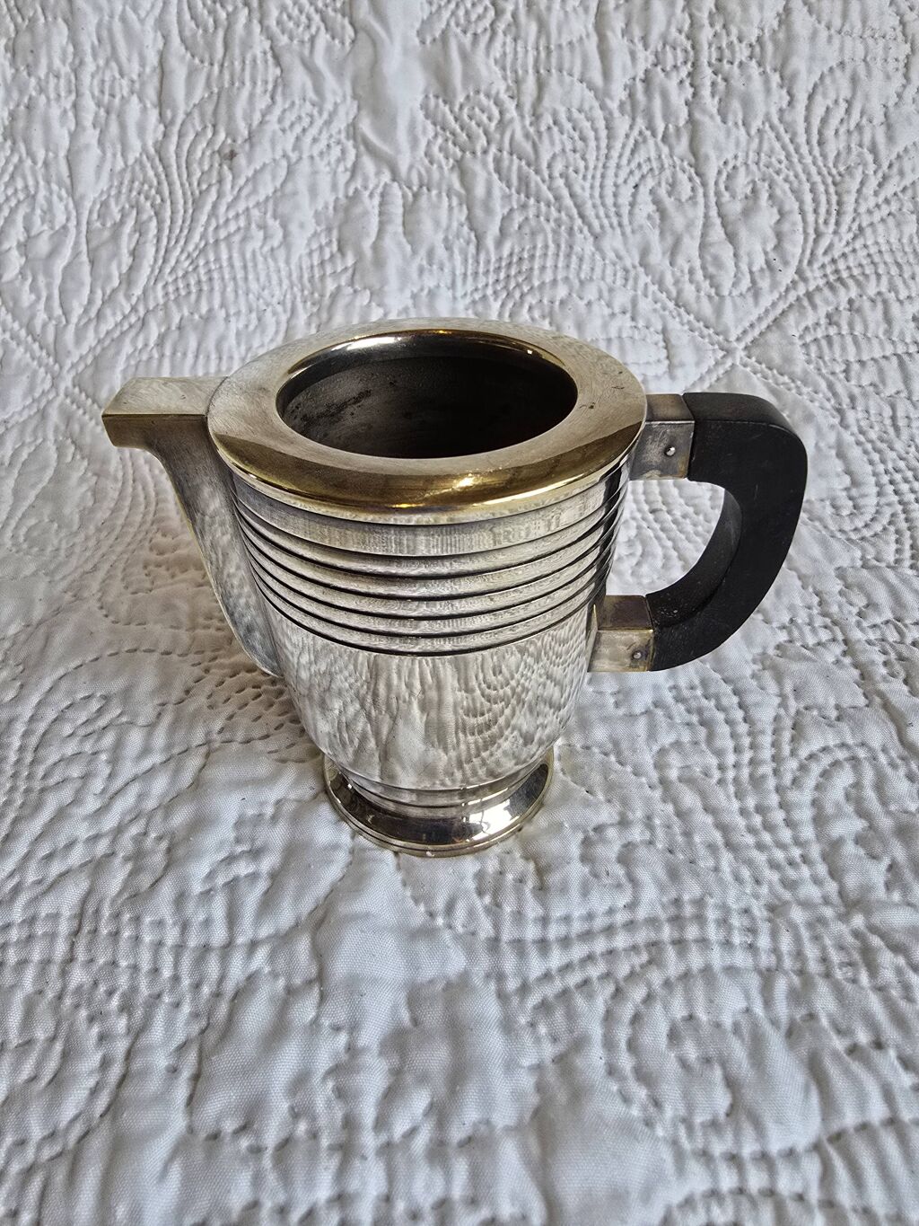 Service à thé et café Art déco en métal argenté et bakélite, années 1930