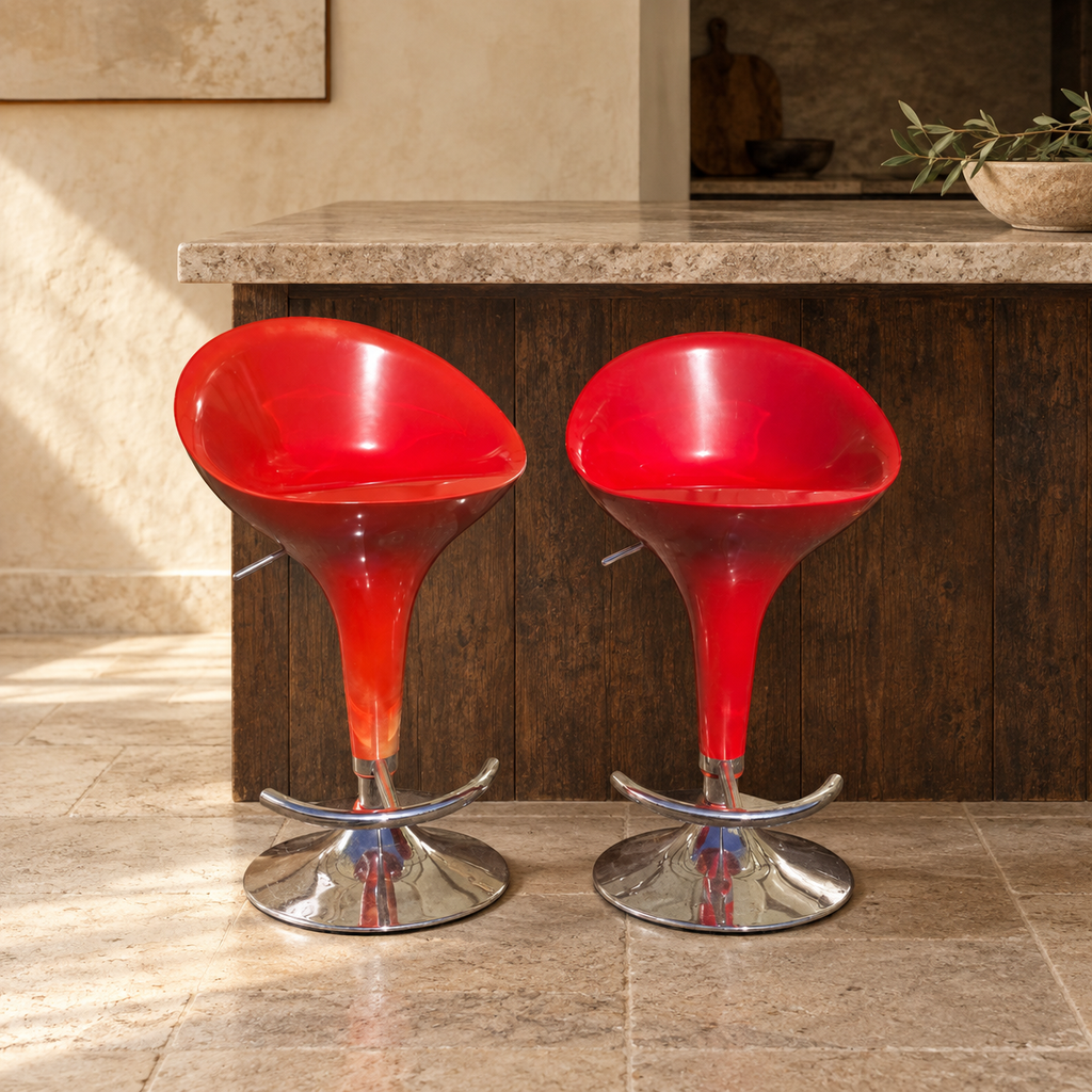 Paire de tabourets de bar rouges réglables en résine et chrome